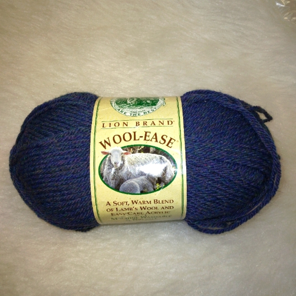 YARN Lion Brand Wool Ease 3 Ounces, Blue Mist